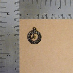 Clock Charm Charms and Pendants 0,30 €